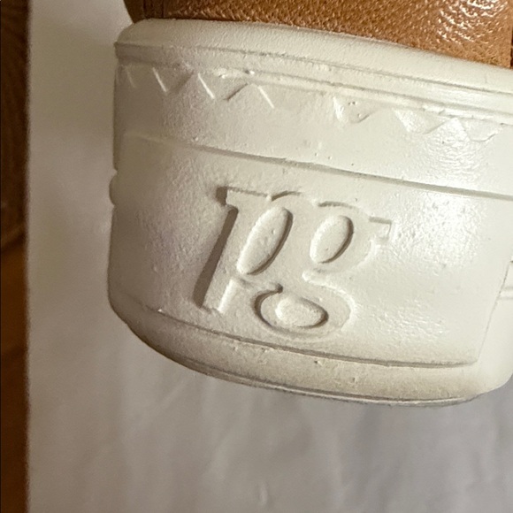 Paul Green Tan Leather Sneakers - Picture 5 of 11